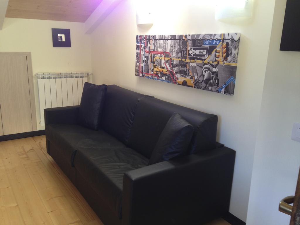 La Casa Di Aaron Apartment Рапало Стая снимка